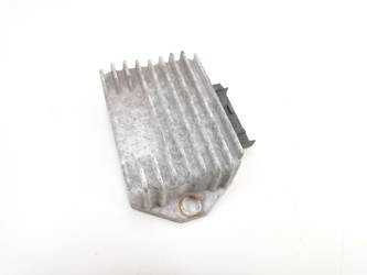 Piaggio Vespa 50 Lx 05-12 Voltage Regulator