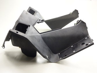 Peugeot Satelis 125 06-12 Cockpit plastic above the knees