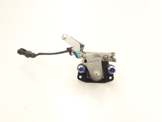 Piaggio Mp3 300 Yourban Riser lock clamp