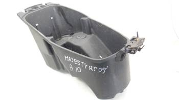 Majesty Skyliner 125 Trunk Storage Box