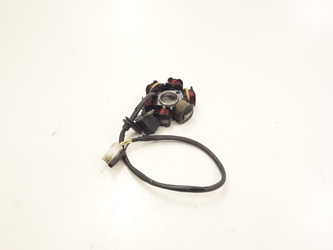 Peugeot Kisbee Citystar Vivacity 50 Stojan stator iskrownik