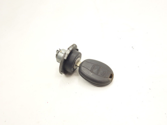 Piaggio X8 X-Evo 125 Ignition lock with key insert
