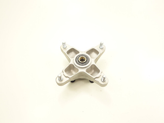 Aeon Cobra 320 420 422 Front Wheel Hub