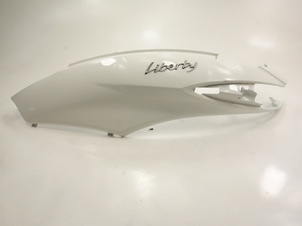 Piaggio Liberty 50 4T 17-22 Bok boczek owiewka lewa