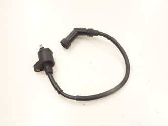Peugeot Kisbee 50 4t Ignition coil plug