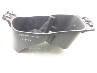 Majesty Skyliner 125 Kufer Schowek