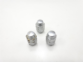 Can-Am Spyder 990 Wheel Bolts Front