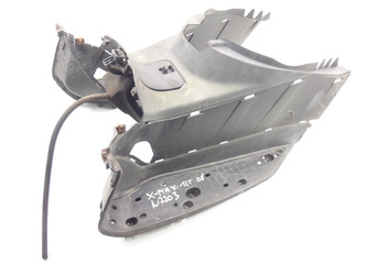X-Max Skycruiser 125 05-09 Floor Tunnel