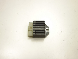 Aprilia Scarabeo 50 2T Voltage Regulator