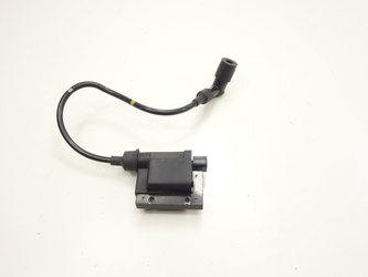 Peugeot Satelis 125 Ignition coil plug
