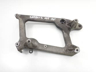 Peugeot Satelis 125 06-12 Control Arm, Muffler Mount