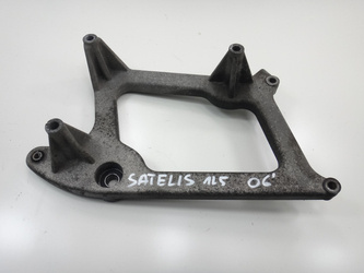 Peugeot Satelis 125 06-12 Control Arm, Muffler Mount