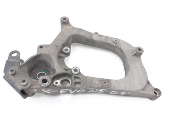 Piaggio X-Evo 125 Swingarm Muffler Mount