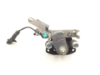 Piaggio Mp3 400 500 Riser lock clamp