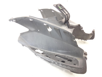 Yamaha X-Max 125 10-14 Floor Tunnel