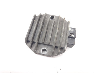 Majesty Skyliner 125 Regulator Napięcia