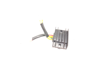 Peugeot Kisbee 50 4T 10-20 Voltage Regulator