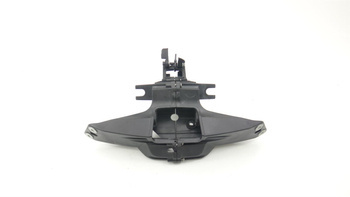 Aprilia Rs4 50 2T 10-18 Stelaż Owiewki Lampy Przód