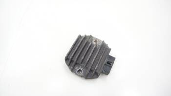 X-Evo X8 125 04-17 Voltage Regulator