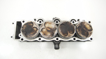 Kawasaki Z 1000 03-06 Cylinder Kompletny Z Tłokami