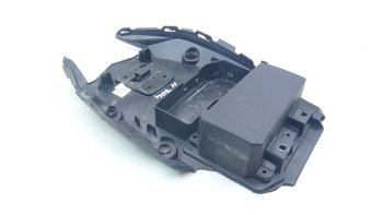 Kawasaki Z650 Plastik Wypełnienie Pod Siedzenie