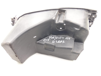 Majesty Skyliner 125 Trunk Potty Helmet Storage