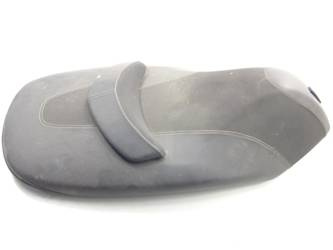 Metropolis 400 13-18 Seat Couch