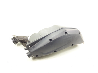 Peugeot Metropolis 400 20- Filtr powietrza airbox