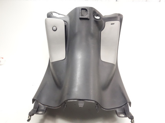 Peugeot Elystar 50 Kokpit plastik przed kolana