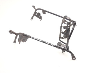 Suzuki Burgman 400 03-06 Frame Mounting Front