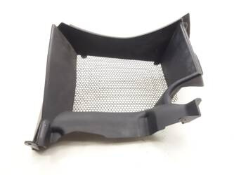 Plastik wypełnienie grill prawy Can-am Spyder 990