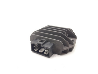 Piaggio Skipper 125 99-04 Voltage Regulator