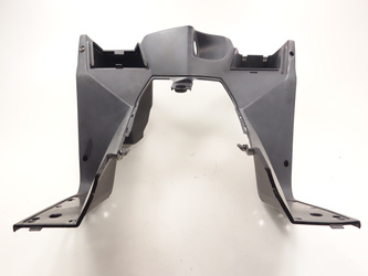 Peugeot Satelis 125 Cockpit plastic above the knees