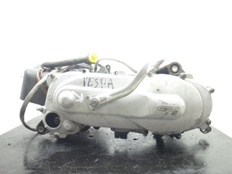 Piaggio Vespa 50 2T engine. 30-day warranty