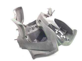 Piaggio X9 125 00-09 Cockpit Plastic Before the Knees