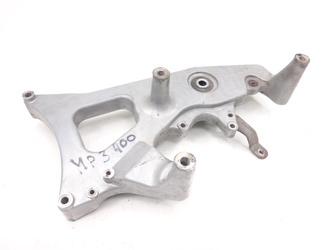 Piaggio Mp3 400 Swingarm Muffler Mount