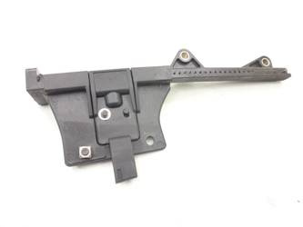 Metropolis 400 13-18 Frame Glass mounting