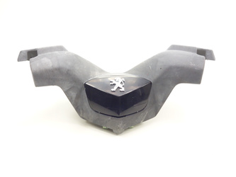 Peugeot Satelis 125 06-12 Plastic steering wheel cover flap