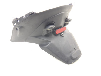 Metropolis 400 13-18 Fender Rear