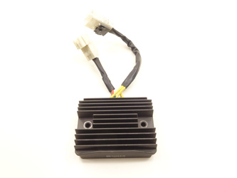 Piaggio Mp3 350 18-22 Regulator napięcia