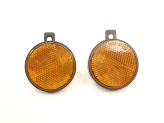 Sym Orbit 2 50 Reflectors on the front of the legs