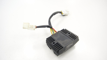 Piaggio Mp3 350 Lt 18-21 Regulator Napięcia