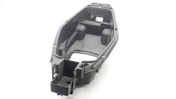 Gilera Nexus 125 Trunk Potty Helmet Storage