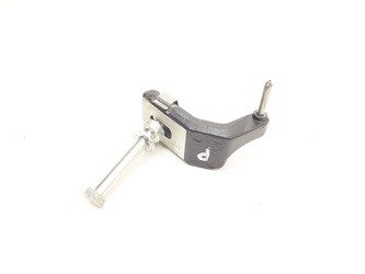 Microcar Due 6 19-24 Door Hinge
