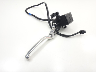 Yamaha Niken 900 Pompa Hamulcowa Przód