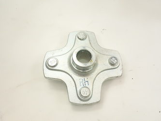 Aeon Cobra 320 420 422 Rear Wheel Hub