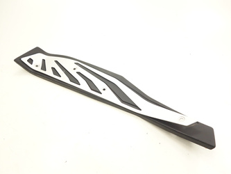 PIAGGIO mp3 400 530 22-25 Floor mat, sheet metal, grooved, right