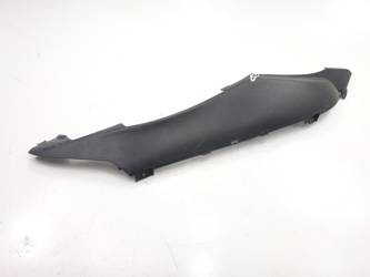 Gilera Nexus 125  Listwa Przypodłogowa Lewa