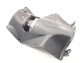 Kymco Agility City 50 Cockpit Plastic Before the Knees