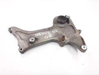 Gilera Nexus 125  Wahacz Mocowanie Tłumika